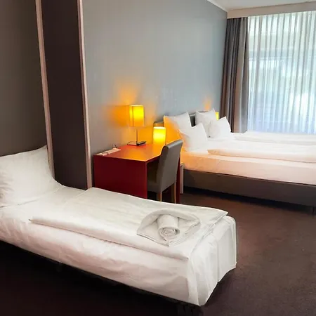Отель Garner - Gendarmenmarkt By Ihg