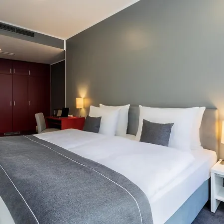 Отель Garner - Gendarmenmarkt By Ihg