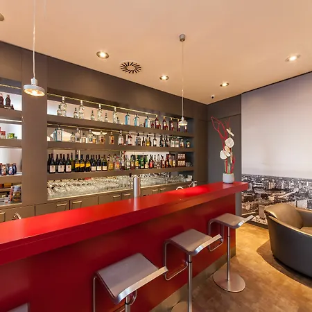 Отель Garner - Gendarmenmarkt By Ihg 4*